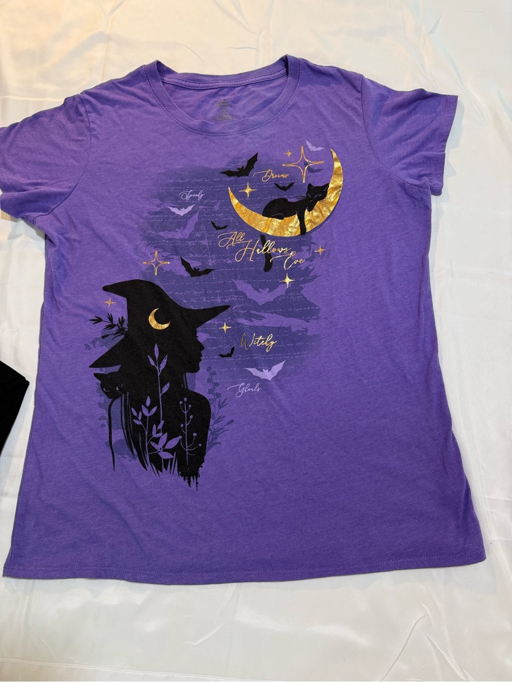 Woman’s Halloween shirt